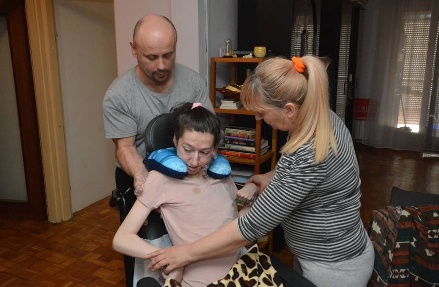 Anita se opet smije: 'Moja kći je veliki borac, ona želi živjeti'