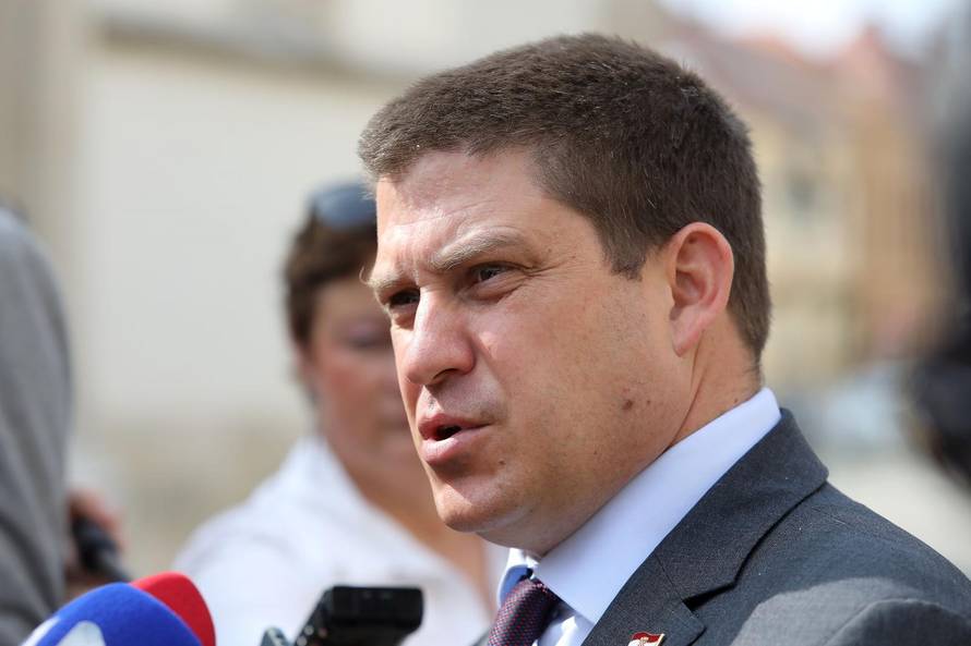 Zagreb: Ministri dolaze na sjednicu prvog radnog dana nove Vlade RH