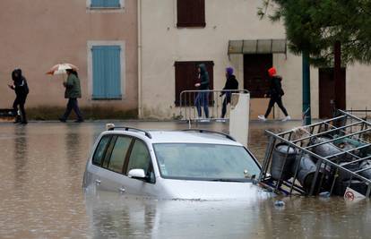 Olujno nevrijeme u Francuskoj ponovno oduzima živote...