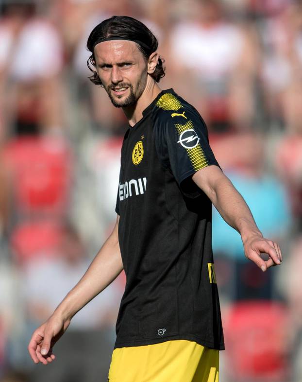 Erfurt: Prijateljska nogometna utakmica, Borussia Dortmund - FC Rot-Weiss Erfurt 