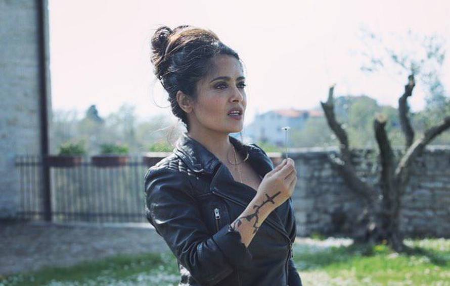 Ogolila se: Salma je pozirala sa sijedom kosom i bez šminke...