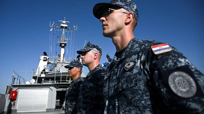 FOTO Ponos u Splitu: Pogledajte vježbu naše ratne mornarice za svečanost 'Oluje'! Ovo je flota...