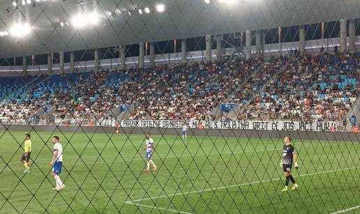 Osijek je utrpao četiri komada Slavenu u generalki, a ljutiti navijači sasuli kritike upravi