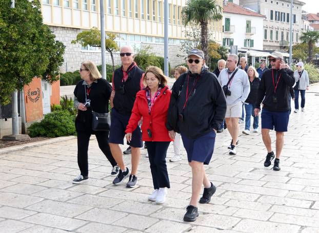 Šibenik prepun grupa turista