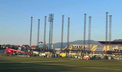 FOTO Evo kako teku pripreme za koncert Thompsona u Zapre&scaron;i&cacute;u: Stigla oprema, sla&zcaron;u pozornicu
