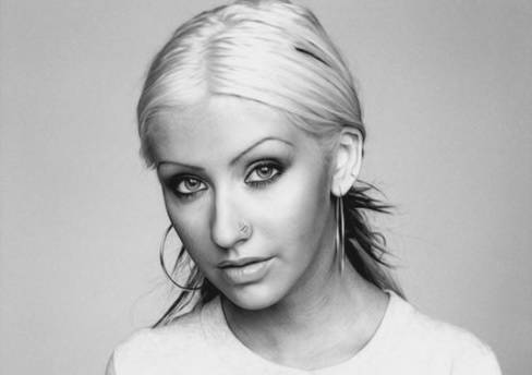 Christina Aguilera odjećom se obračunava s muškarcima