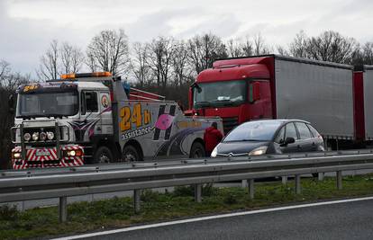 FOTO Detalji užasa na A3: Par iz Slavonije stradao u nesreći, ženu pokušali spasiti u bolnici