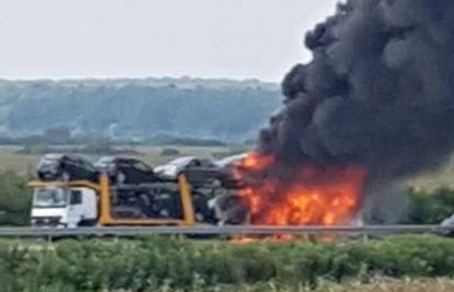 Gorio na autocesti A3: Kamion planuo zbog užarenih kočnica