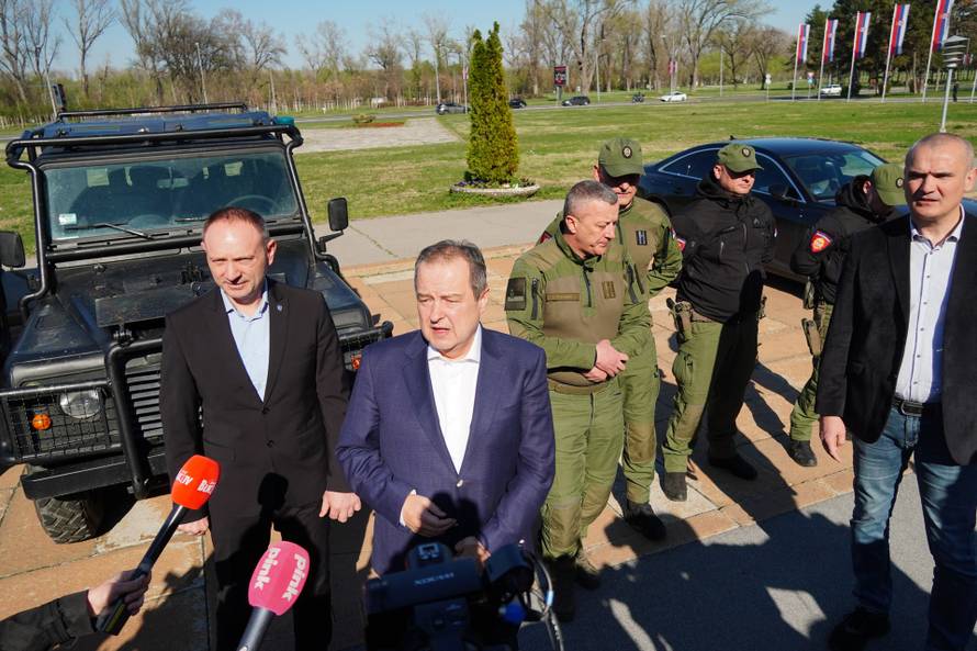 Beograd: Ministar unutarnjih poslova Ivica Dačić izjavio je na konferenciji za medije da policija Srbije nikada nije upotrebila zvučni top