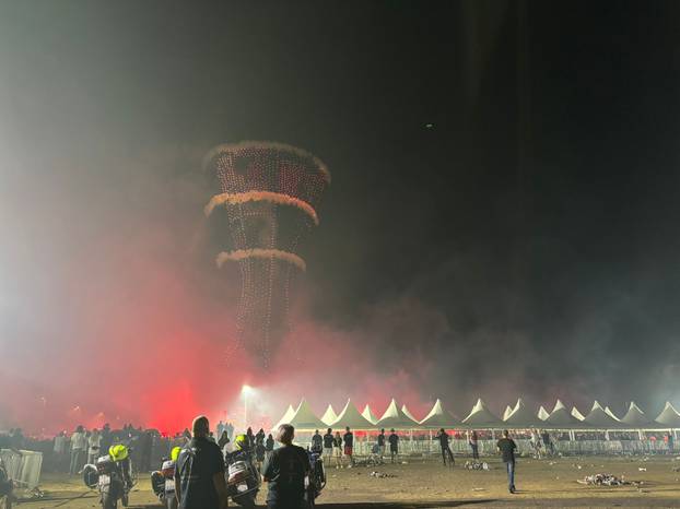 FOTO Spektakularna predstava dronova na nebu: Odali počast svim brigadama i Vukovaru
