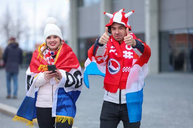 Oslo: Navijači ispred Unity Arene u kojoj se večeras održava finale Svjetskog rukometnog prvenstva