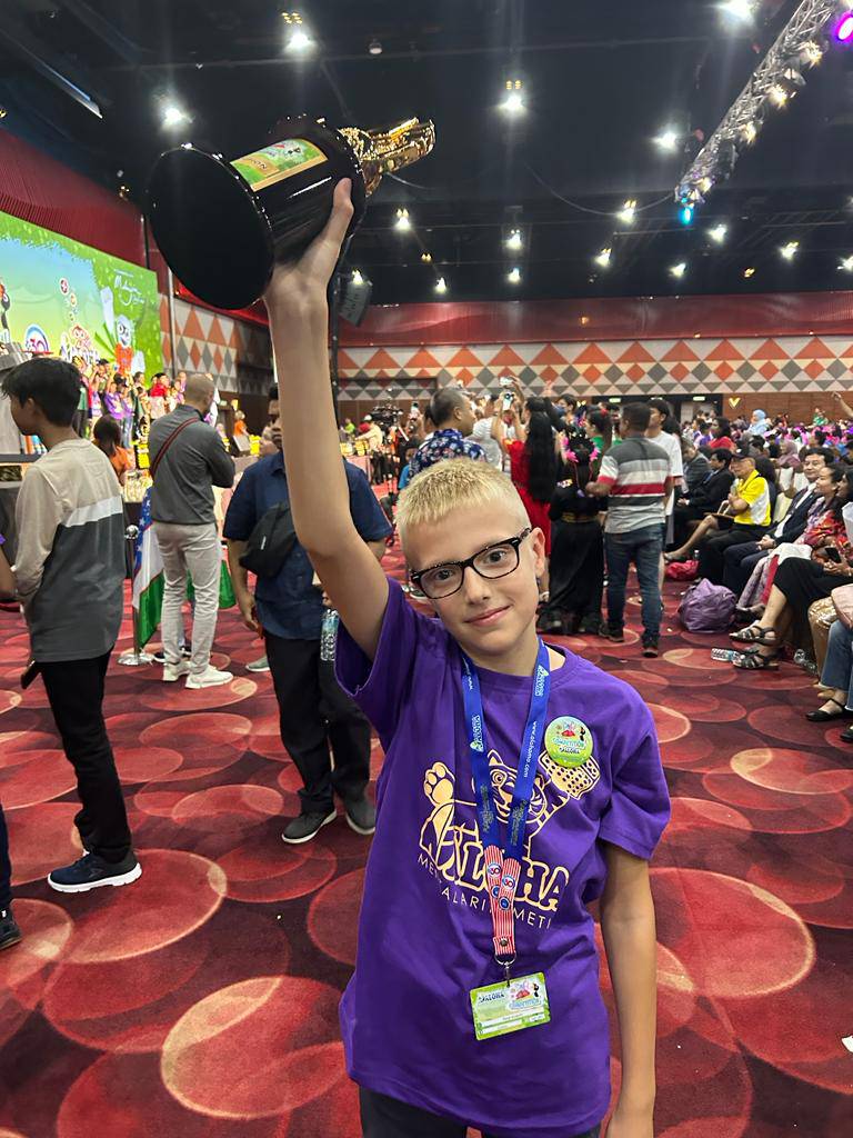 Petar Andačić (8) je šampion mentalne aritmetike! U pet minuta riješio je 66 zadataka