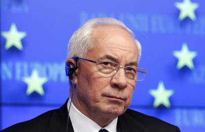 Janukovič prihvatio ostavku: Azarov više nije prvi ministar