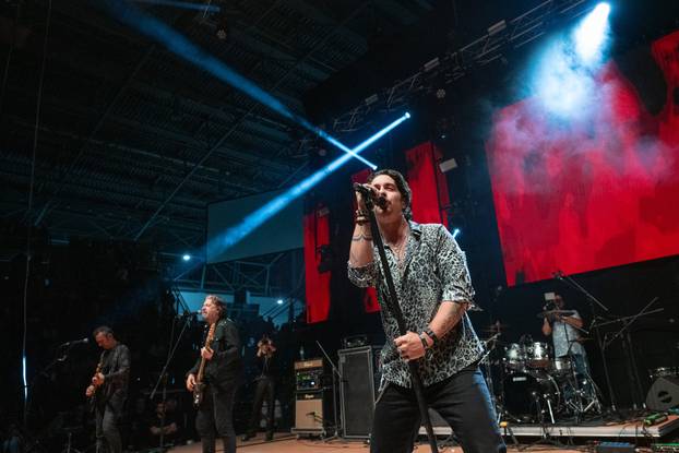 Parni valjak nastupio na 13. Hrvatskoj noći u Frankfurtu