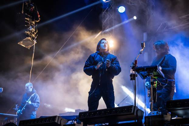 Baby Lasagna na Splitskoj rivi nastupio je prije Željka Bebeka