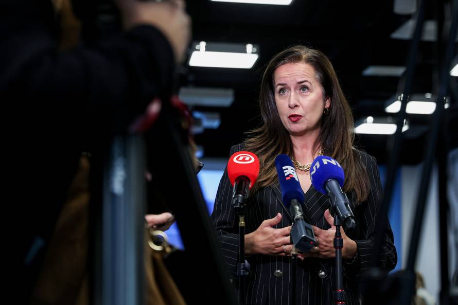 Zagreb: Konferencija HUP-a "Tko će skrbiti za naše starije"
