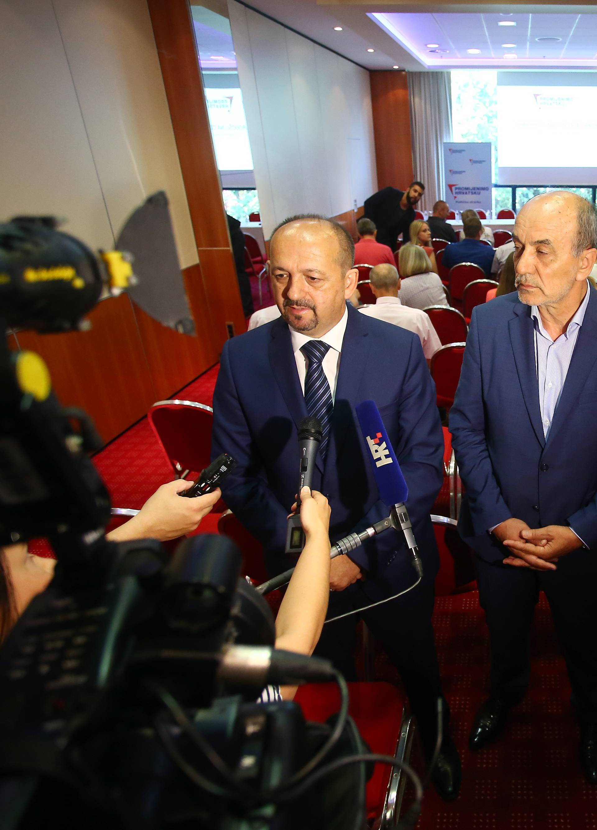 Lovrinović, Mišić i Martinović osnovali novu političku stranku