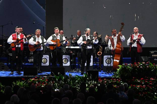 Svečani koncert u Zagrebu povodom 35. obljetnice postrojavanja Zbora narodne garde i ustrojavanja Hrvatske vojske i policije