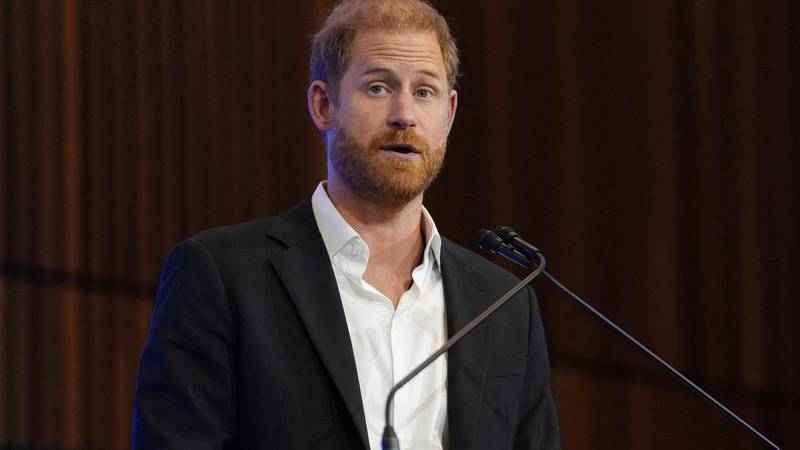 Princ Harry: Ne želim kraljevski život, on je ubio moju majku