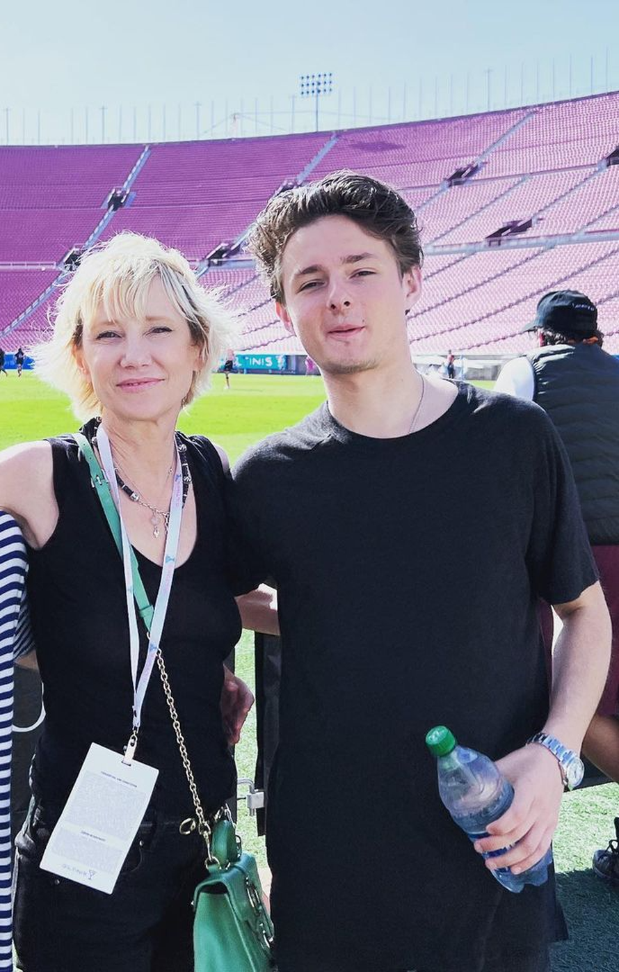 Sin Anne Heche oprostio se od majke emotivnom objavom: 'Počivaj u miru mama, volim te'