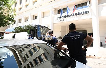 Grčka policija zabunom privela devetero turista iz Hrvatske