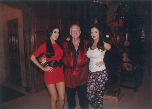 FOTO Koja je koja? Zaludila je muškarce u Playboy kući, a onda se pojavila i blizanka...