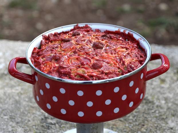 Šibenik: Na lokaciji snimanja filma "Kako je počeo rat na mom otoku" osvanula je instalacija "Pašta šuta"