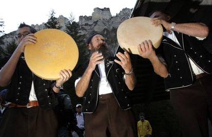 U Švicarskoj započeo tradicionalni festival sira 