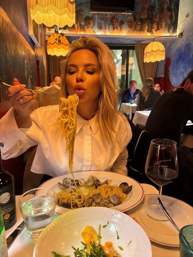 FOTO Kakav 'dolce vita'! Maja i Šime opet zajedno putuju: Ona objavila fotke hrane, kreveta...