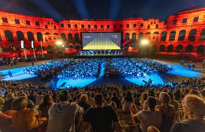 Nakon Thompsona u Zagrebu, Pula je otvorila filmski festival talijanskom pjesmom Bella Ciao