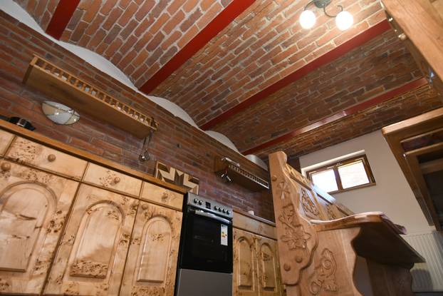 Podravske Sesvete: Umjetnička etno kuća Luka