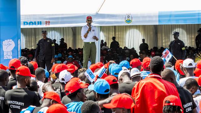 Rwandan President Paul Kagame campaigns in Kigali