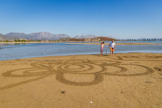 Ušće Neretve: Festival Sand Art festival gdje umjetnici crtaju u pijesku