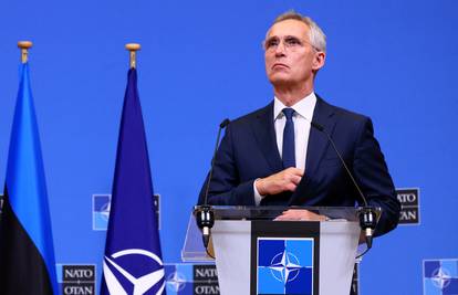 Jens Stoltenberg ostaje na čelu NATO-a do listopada 2024.