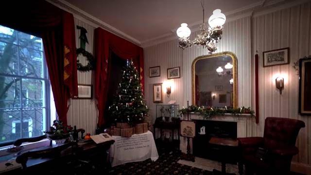 VIDEO Dom Charlesa Dickensa pripremaju za božićne blagdane