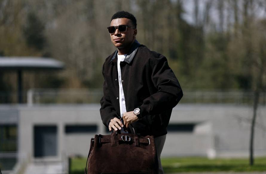 International Friendly - France Training