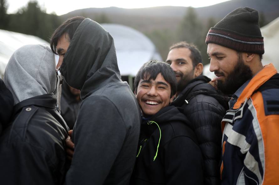 Noć u paklu Vučjaka: Mlate nas i pucaju, bojimo se crne policije