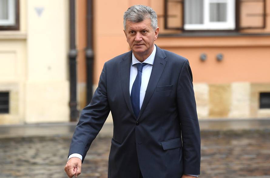 Zagreb: Dolazak ministara u Banske dvore na sjednicu Vlade