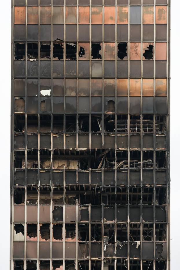 Zagreb: Vjesnikov neboder tjedan nakon požara, očevid je u tijeku