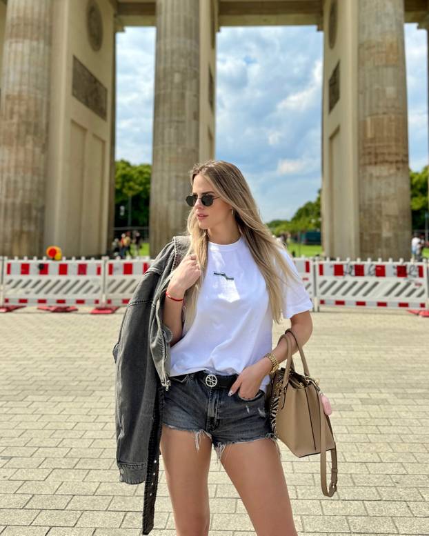 FOTO Argentinski košarkaš zbog ove Srpkinje promijenio je vjeru