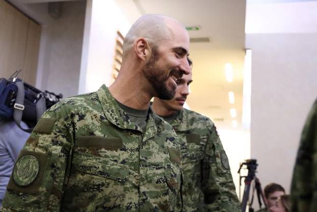 Zagreb: Ministar Anušić uručio ugovore vrhunskim sportašima i pričuvnicima Hrvatske vojske