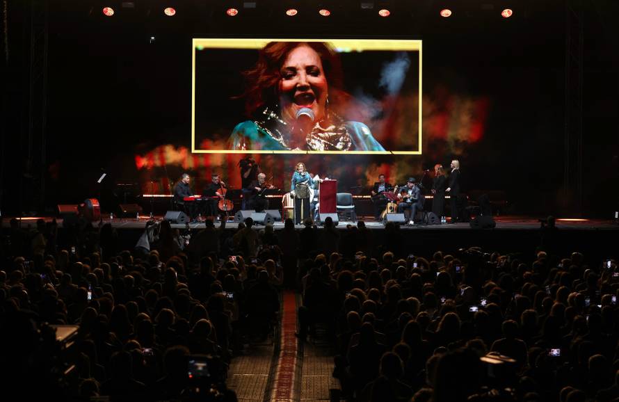 Tereza Kesovija u Splitu održala oproštajni koncert nakon 60 godina karijere