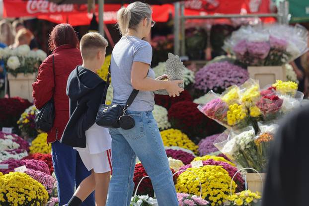 Split: Blagdan Svih svetih i Dušni dan na Lovrincu