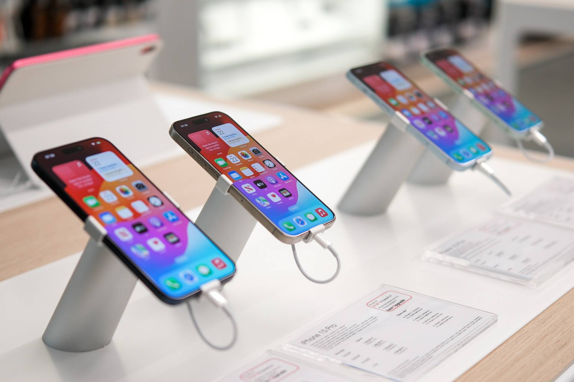 iPhone 15 i u Hrvatskoj: 'Apple obožavam, još od četvorke sam kupila svaki. Morala sam i ovaj'