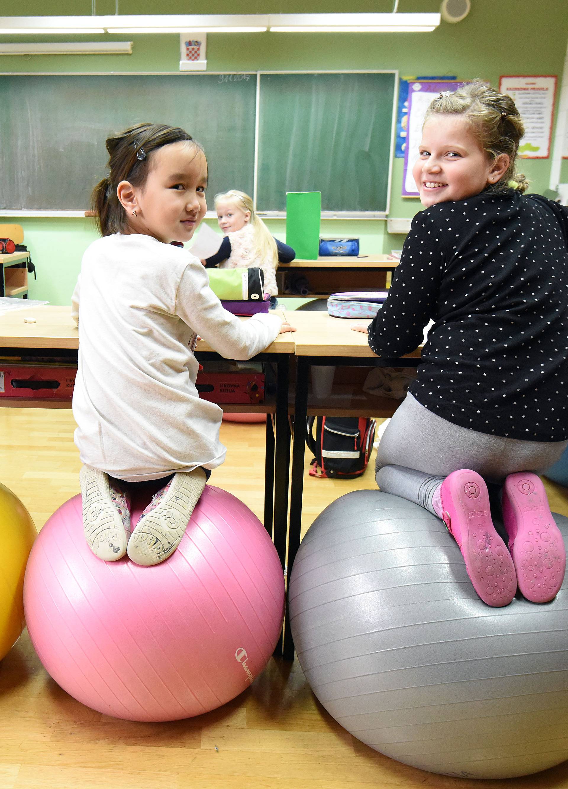 Učenici: 'Na pilates loptama bolje učimo i nismo nervozni’