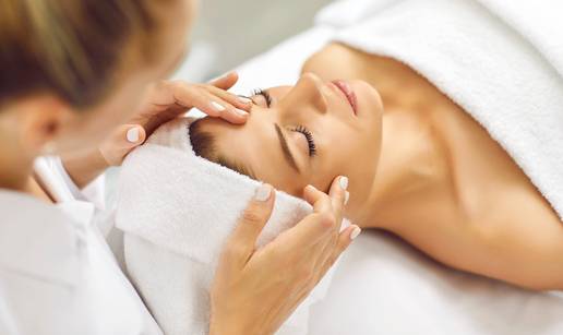 Ove tretmane za pomla&dstrok;ivanje ko&zcaron;e tra&zcaron;e svi - evo gdje ih mo&zcaron;ete isprobati