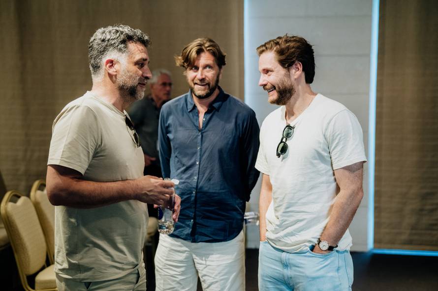 FOTO U ljetnom kinu tražila se ležaljka više: Evo kako je bilo drugog dana Slano Film Daysa