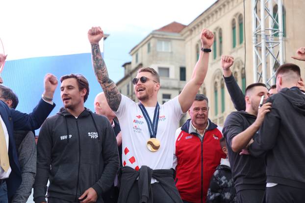 Split: Na rivi organiziran doček zlatnih vaterpolista