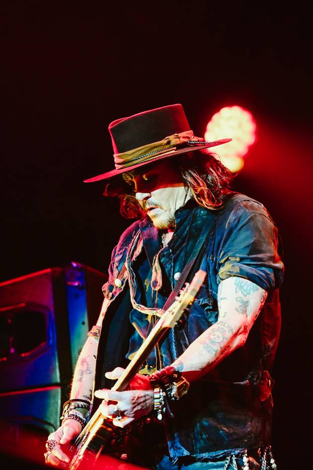 Zagreb: Koncert benda Hollywood Vampires u Areni