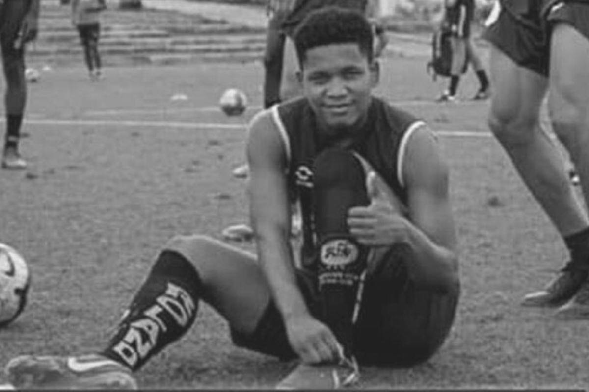 Mladi nogometaš ubijen ispred kuće: Upucali su ga zabunom